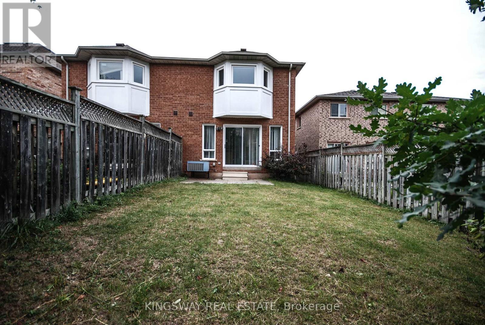 5468 Palmerston Crescent, Mississauga, ON - Outdoor