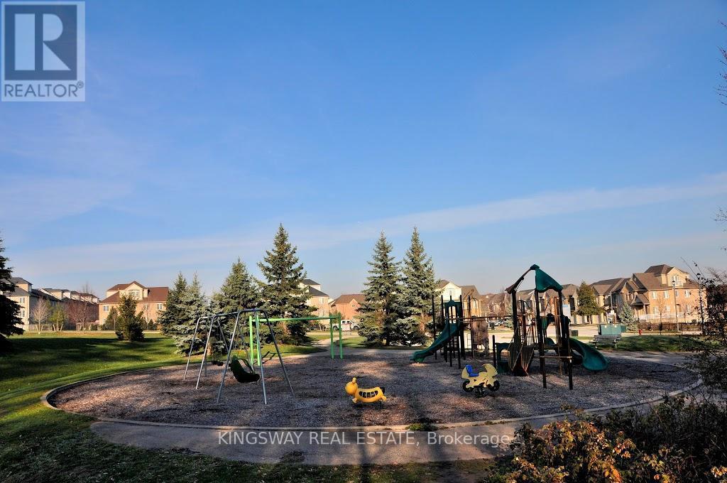 5468 Palmerston Crescent, Mississauga, ON - Outdoor