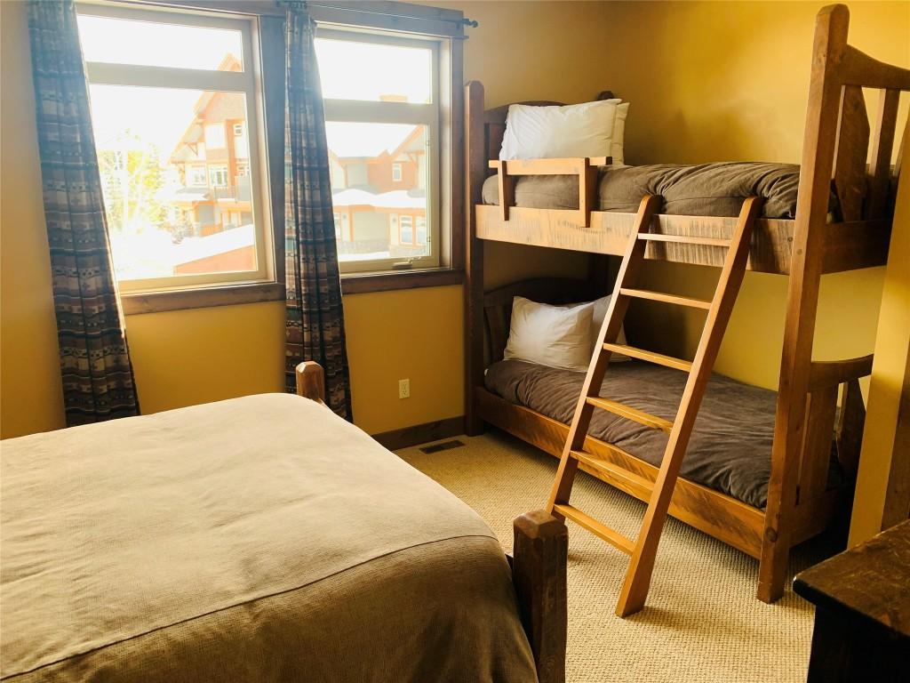 04A-1351 Gerry Sorensen Way, Kimberley, BC - Indoor Photo Showing Bedroom