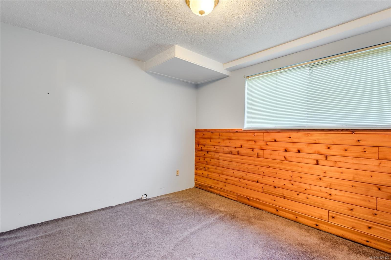 1301 Sayward Rd, Sayward, BC