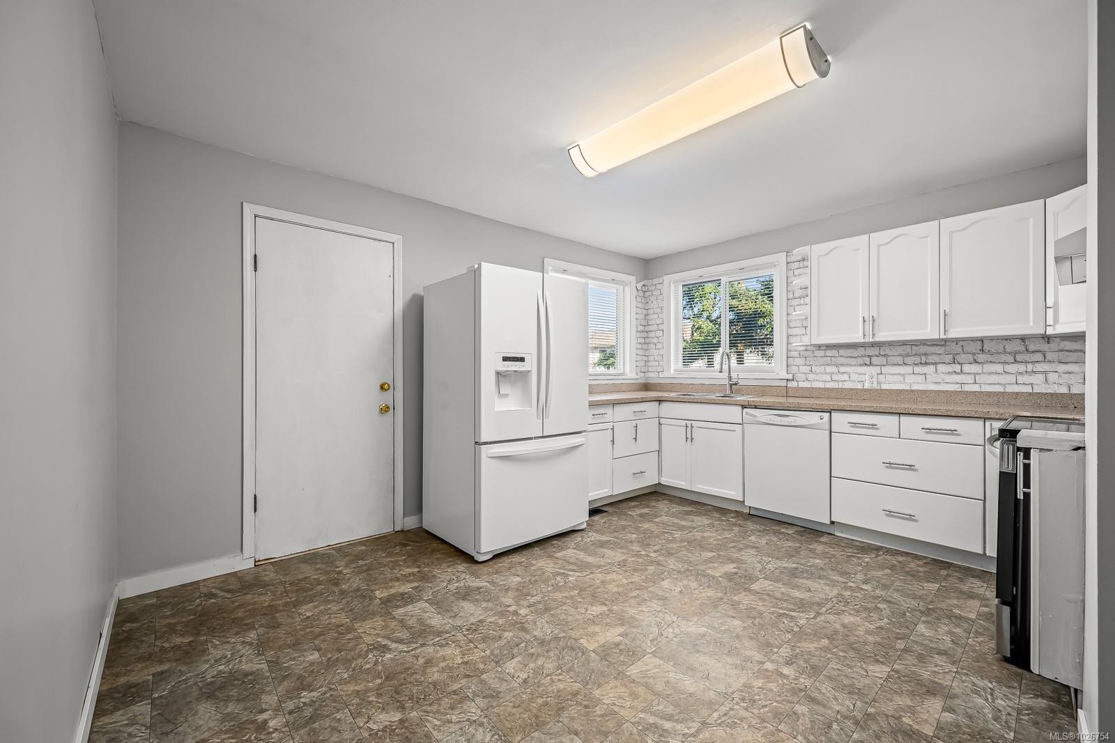 754 7Th Ave, Campbell River, BC