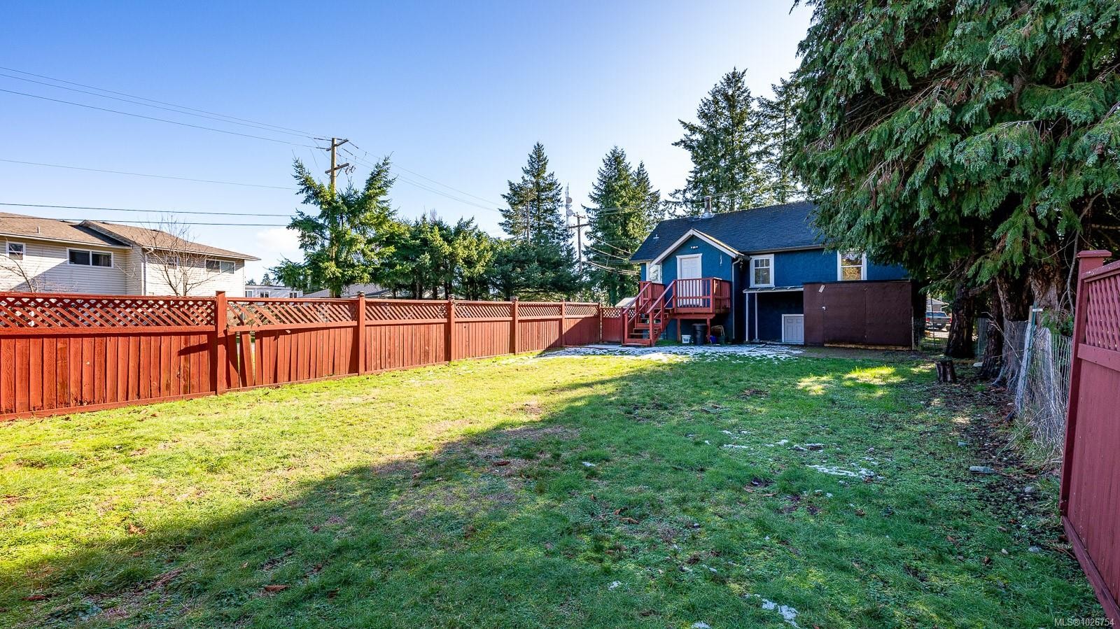 754 7Th Ave, Campbell River, BC