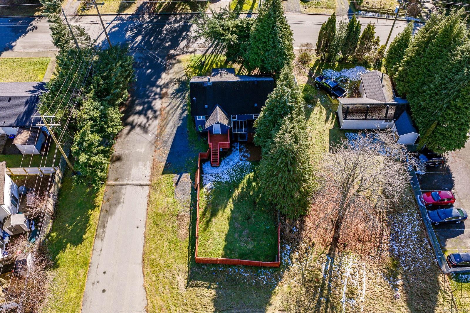 754 7Th Ave, Campbell River, BC