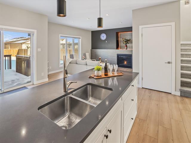 41 Eaglewood Dr, Winnipeg, MB