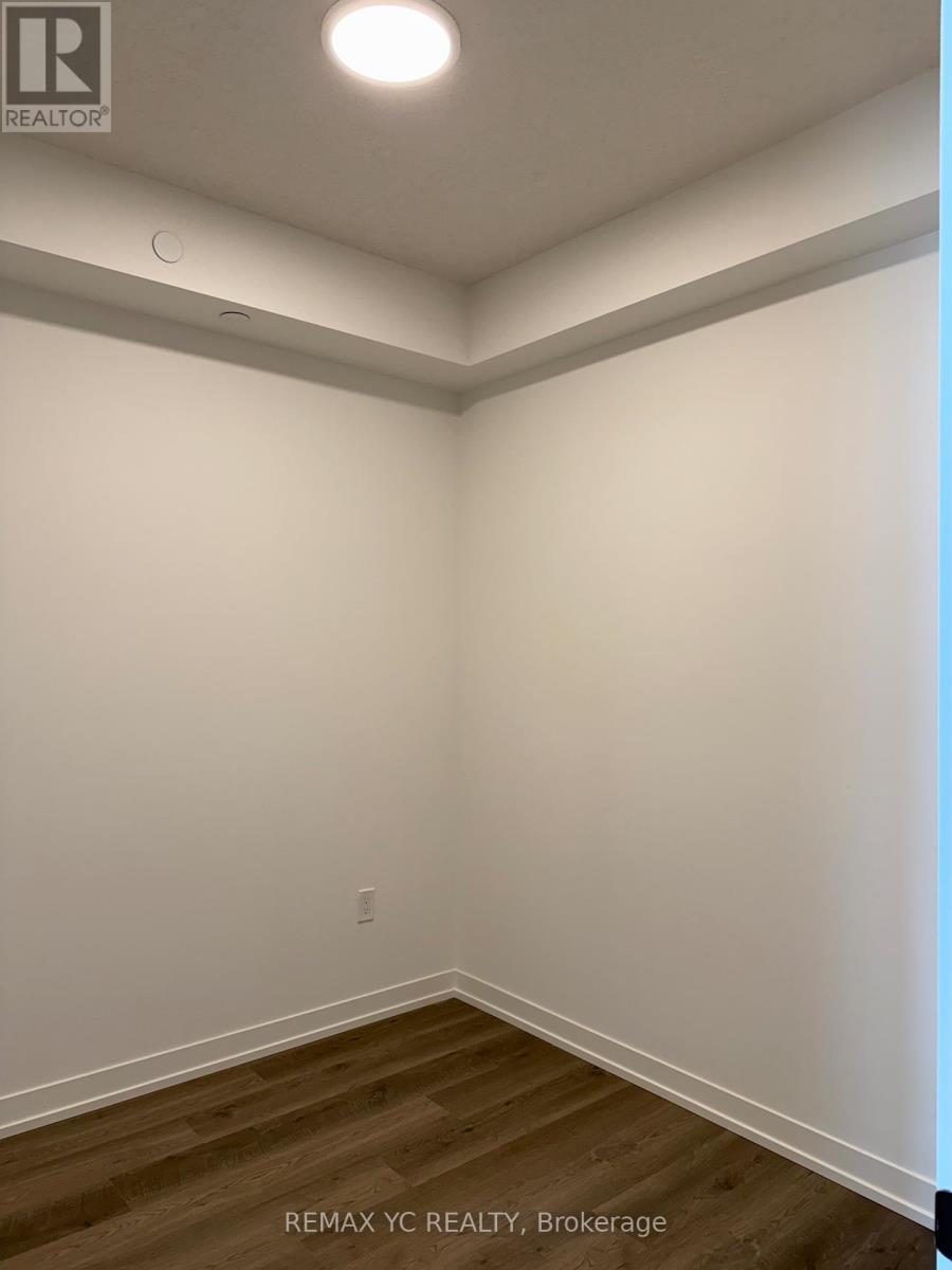 4311 - 8 Interchange Way, Vaughan, ON - Indoor Photo Showing Other Room