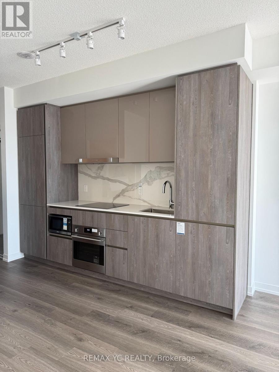 4311 - 8 Interchange Way, Vaughan, ON - Indoor Photo Showing Other Room