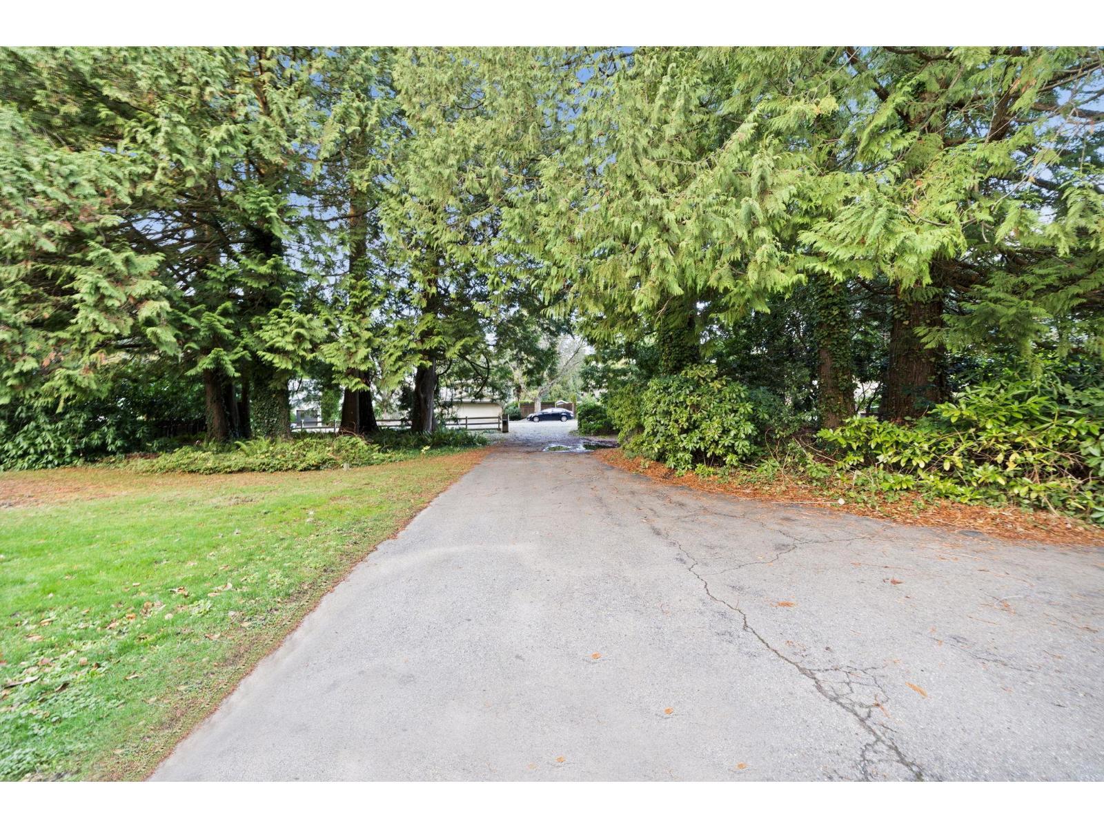 12686 20 Avenue, Surrey, BC - Outdoor