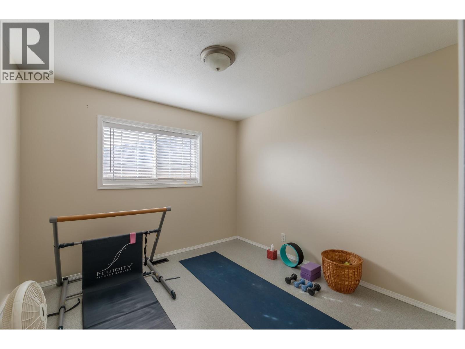 445 Road 5, Oliver, BC - Indoor