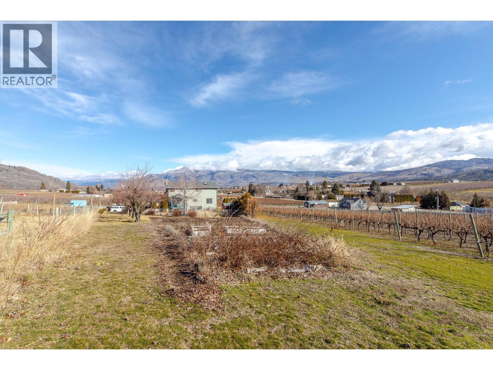 445 Road 5, Oliver, BC - Outdoor With View