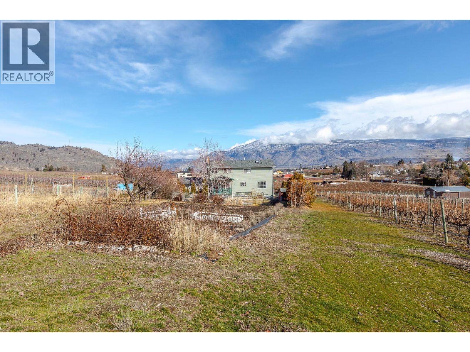 445 Road 5, Oliver, BC - Outdoor With View