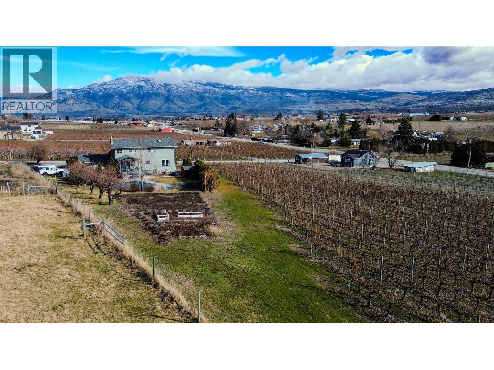 445 Road 5, Oliver, BC - Outdoor With View