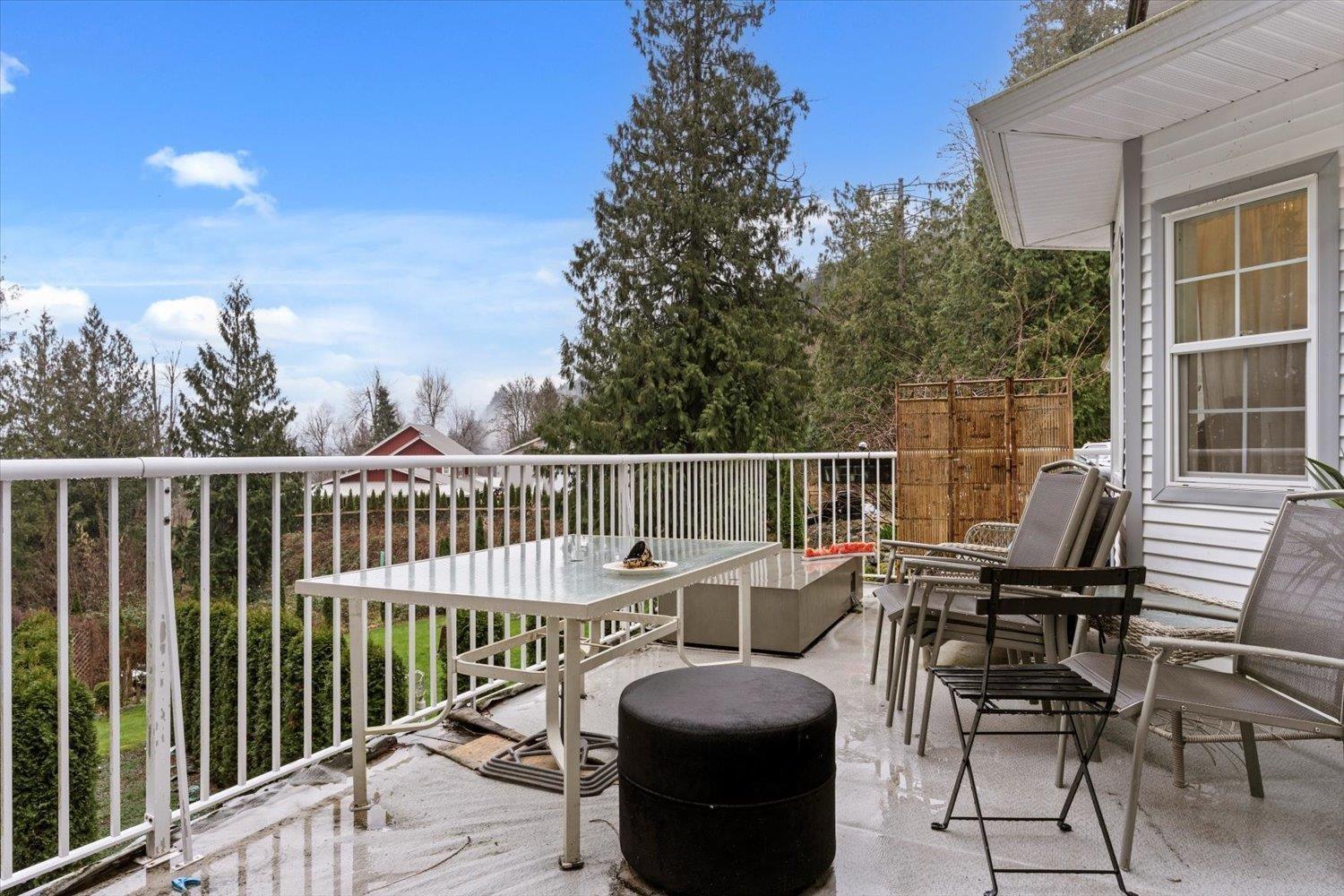 48009 Elk View Road|East Chilliwack, Chilliwack, BC - Outdoor With Deck Patio Veranda With Exterior