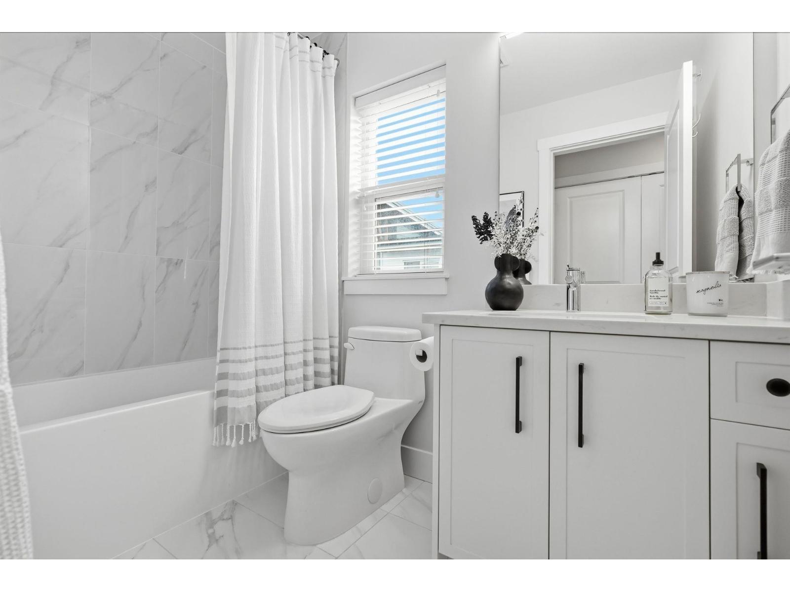 30 22128 48A Avenue, Langley, BC - Indoor Photo Showing Bathroom