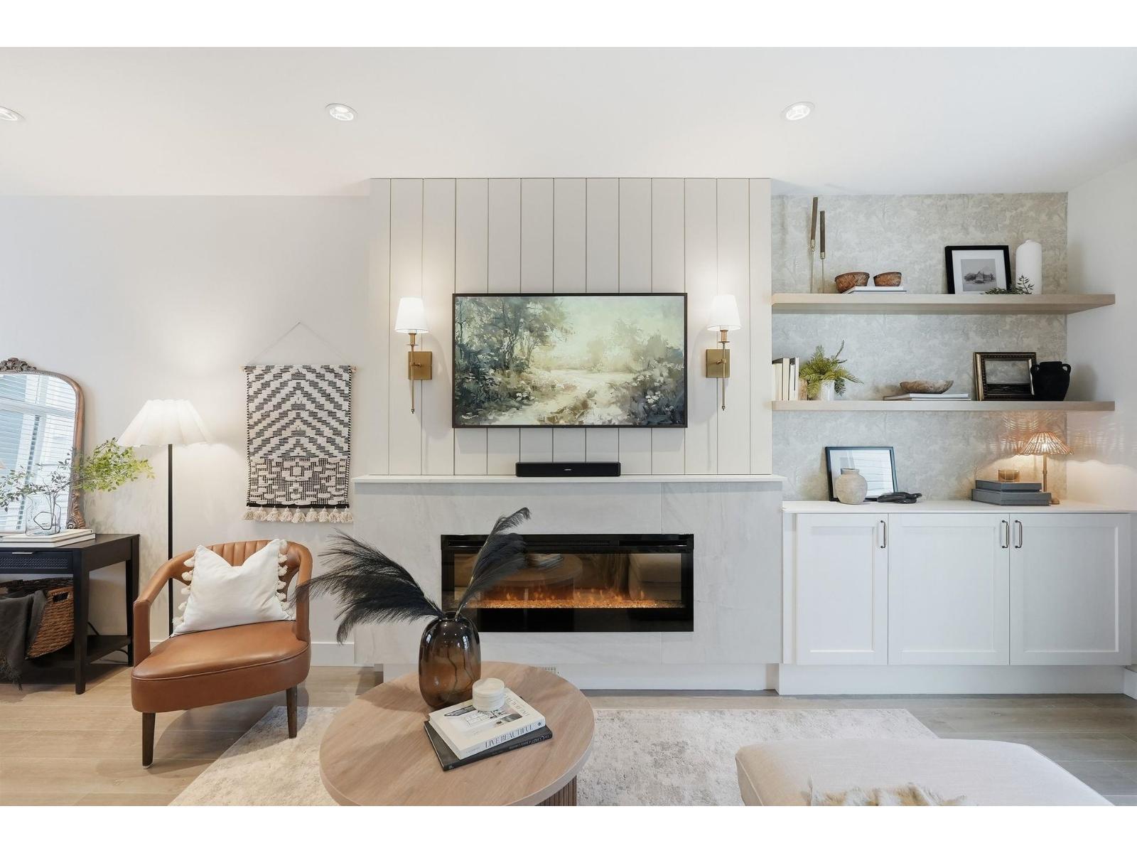 30 22128 48A Avenue, Langley, BC - Indoor Photo Showing Living Room With Fireplace