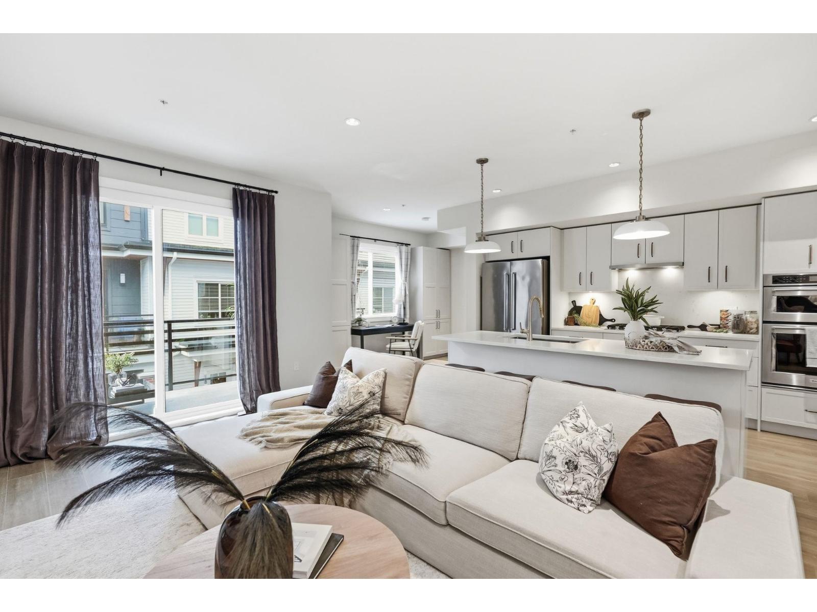 30 22128 48A Avenue, Langley, BC - Indoor