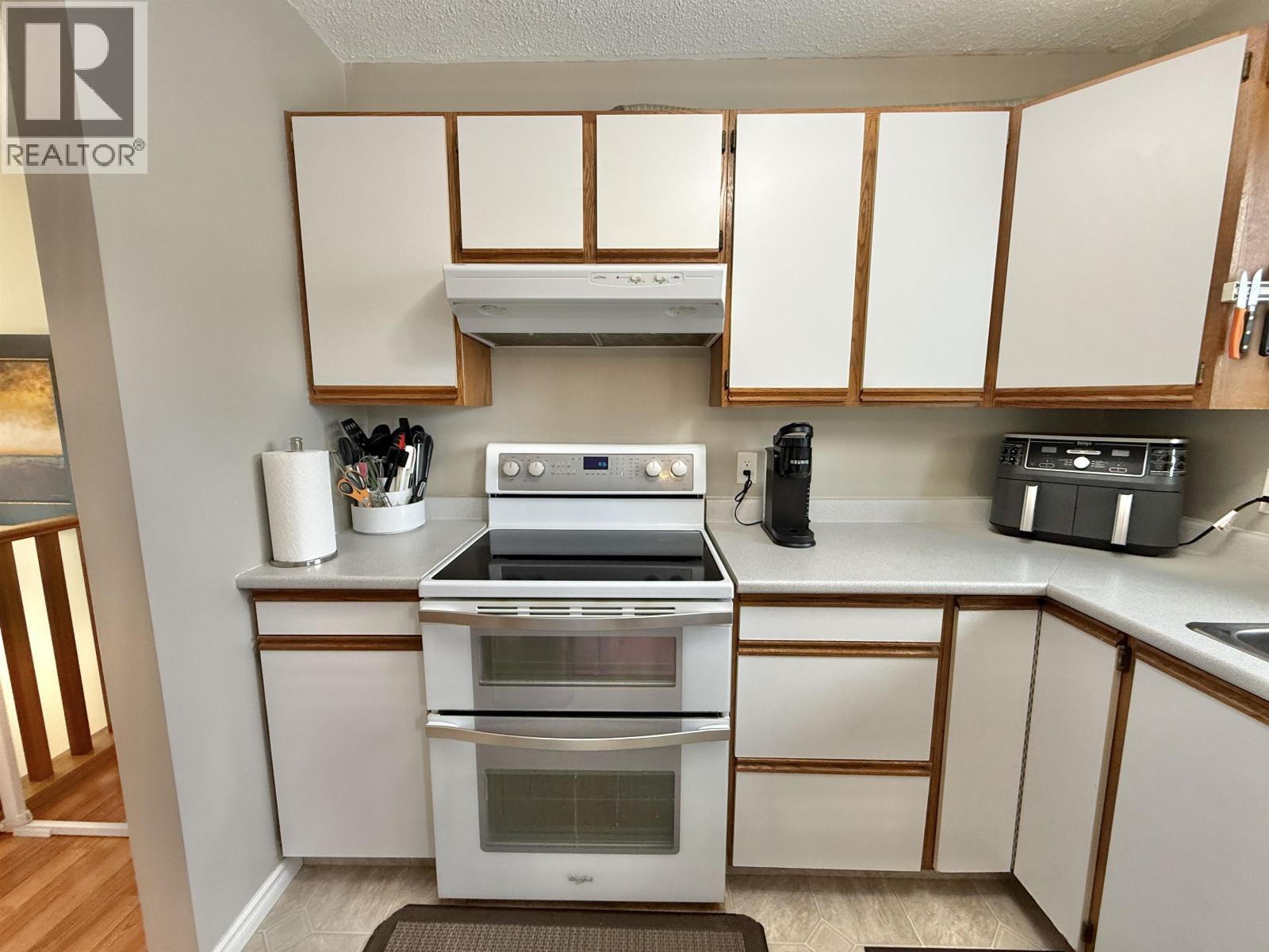 481 Patchett Street, Quesnel, BC - Indoor Photo Showing Kitchen