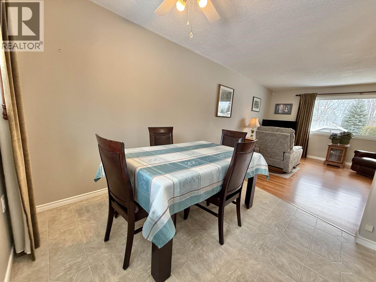 481 Patchett Street, Quesnel, BC - Indoor Photo Showing Dining Room
