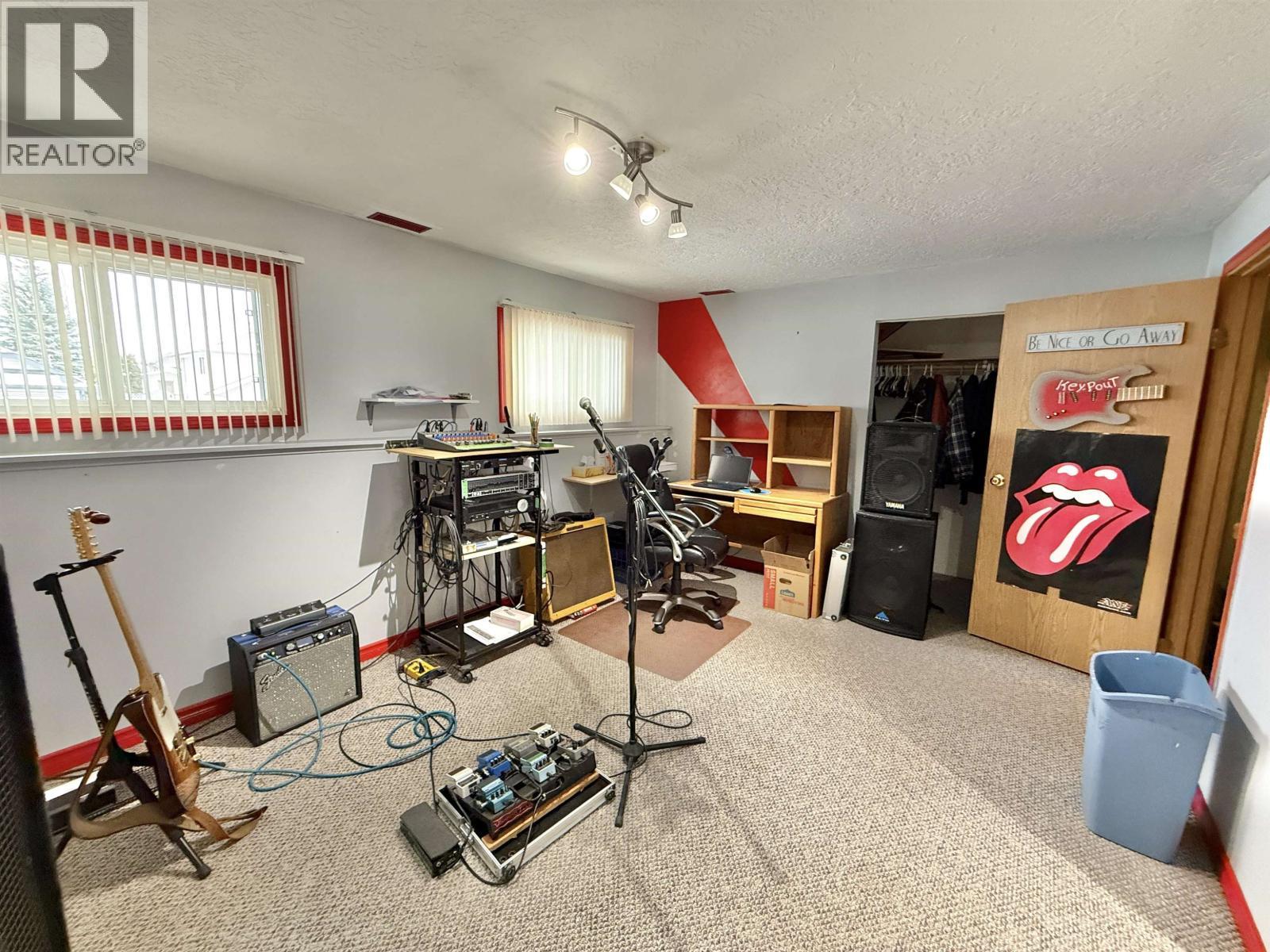 481 Patchett Street, Quesnel, BC - Indoor