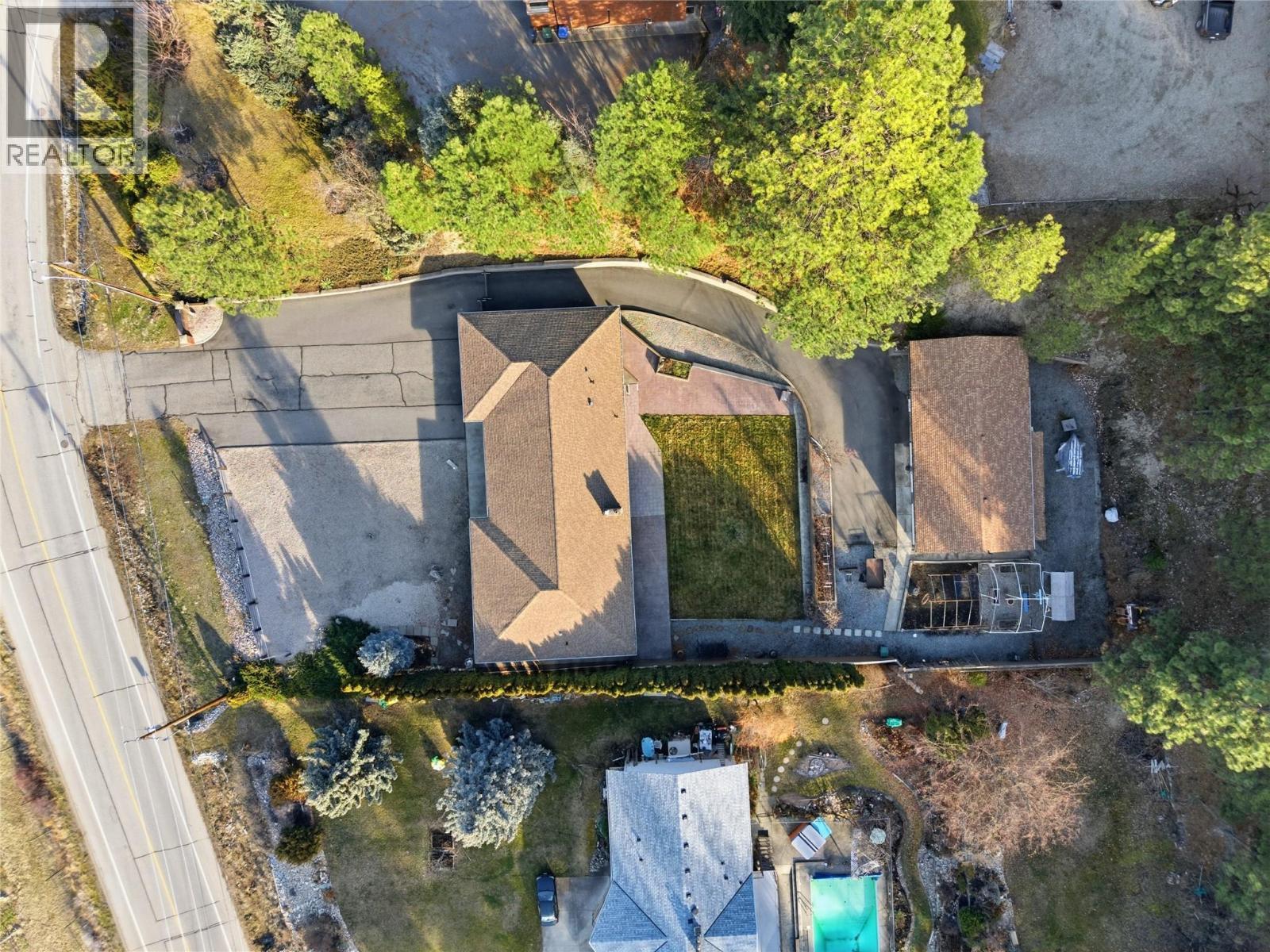 1099 Dehart Road, Kelowna, BC - Outdoor