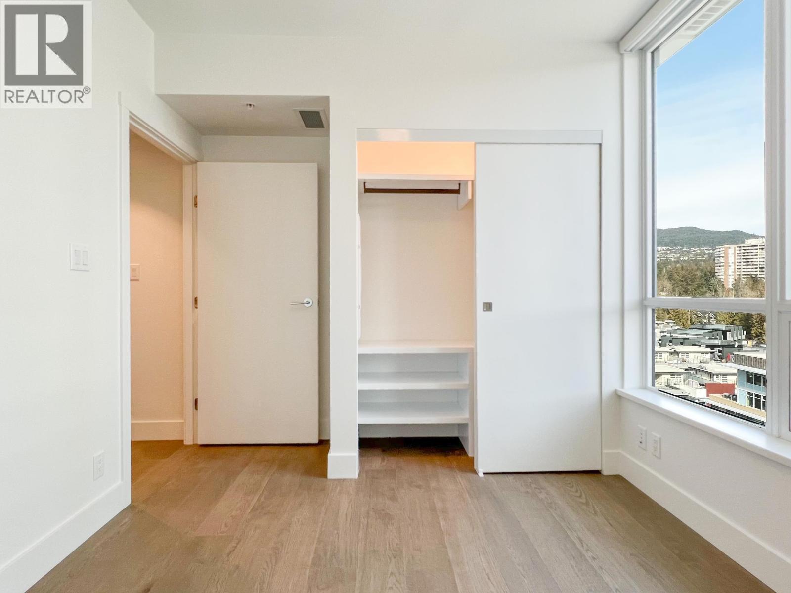 807 1675 Lions Gate Lane, North Vancouver, BC - Indoor Photo Showing Other Room