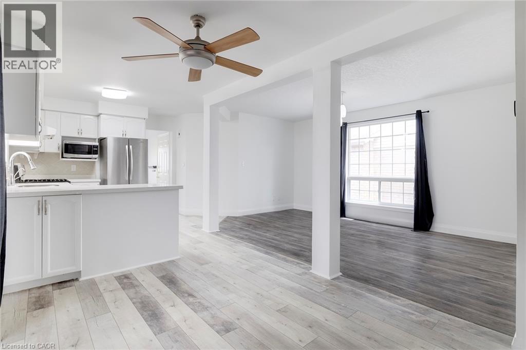 347 Keewatin Avenue, Kitchener, ON - Indoor Photo Showing Kitchen