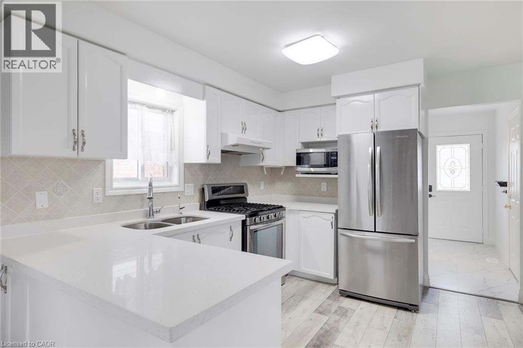 347 Keewatin Avenue, Kitchener, ON - Indoor Photo Showing Kitchen With Double Sink