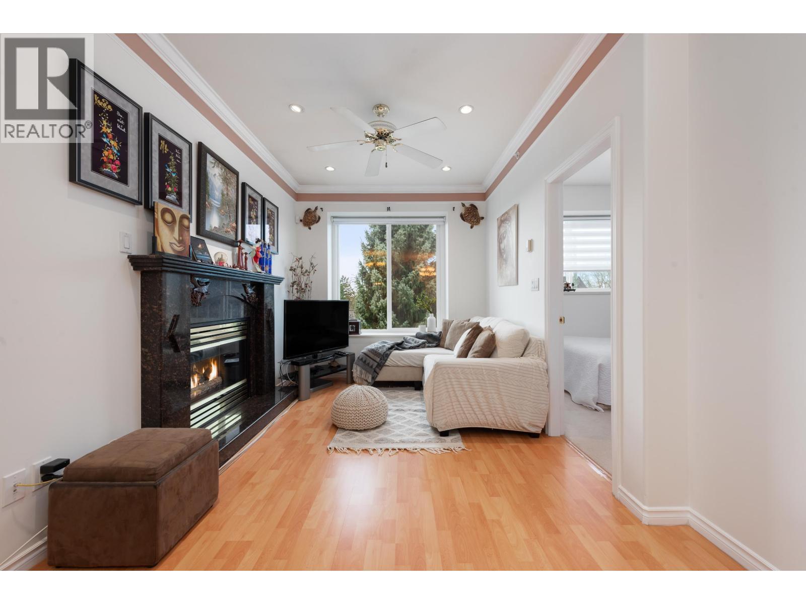 2423 E 4Th Avenue, Vancouver, BC - Indoor Photo Showing Living Room With Fireplace