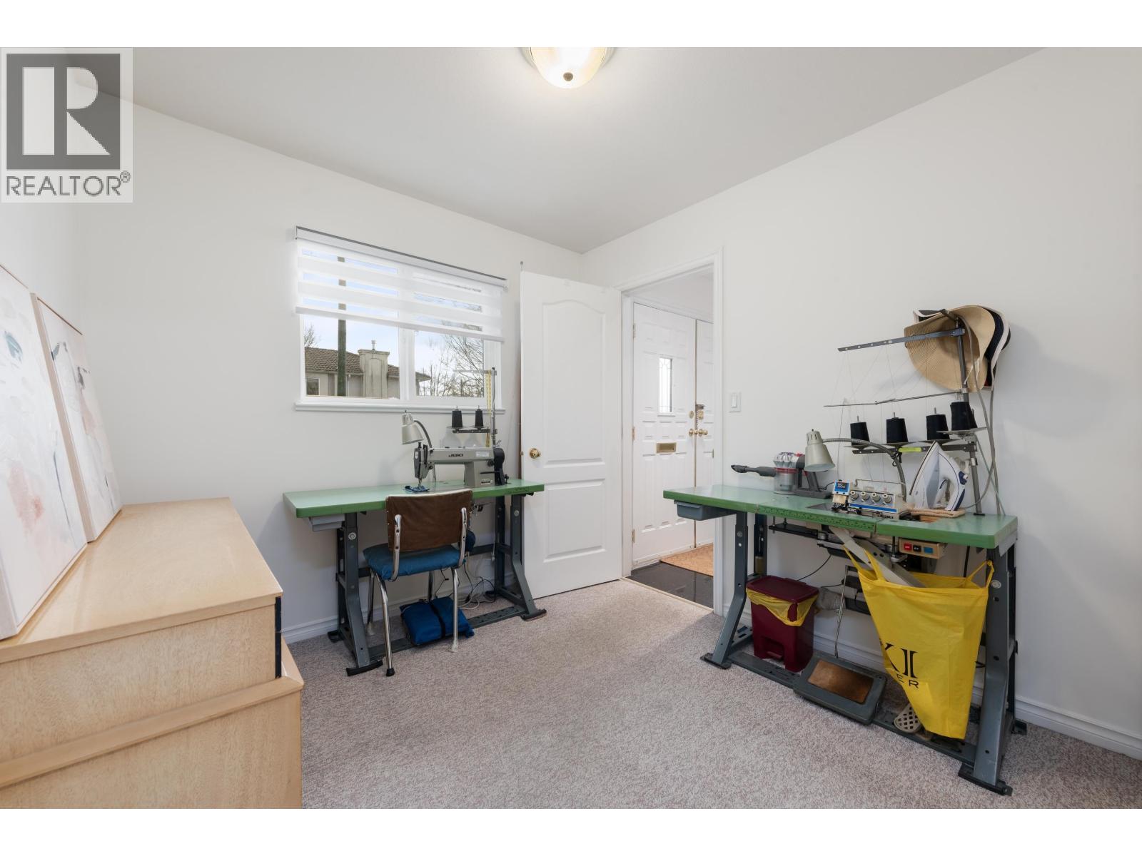 2423 E 4Th Avenue, Vancouver, BC - Indoor