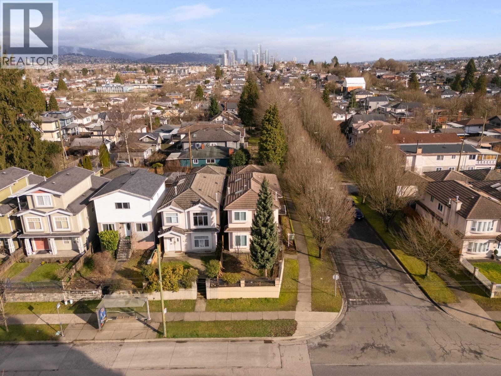 2423 E 4Th Avenue, Vancouver, BC - Outdoor