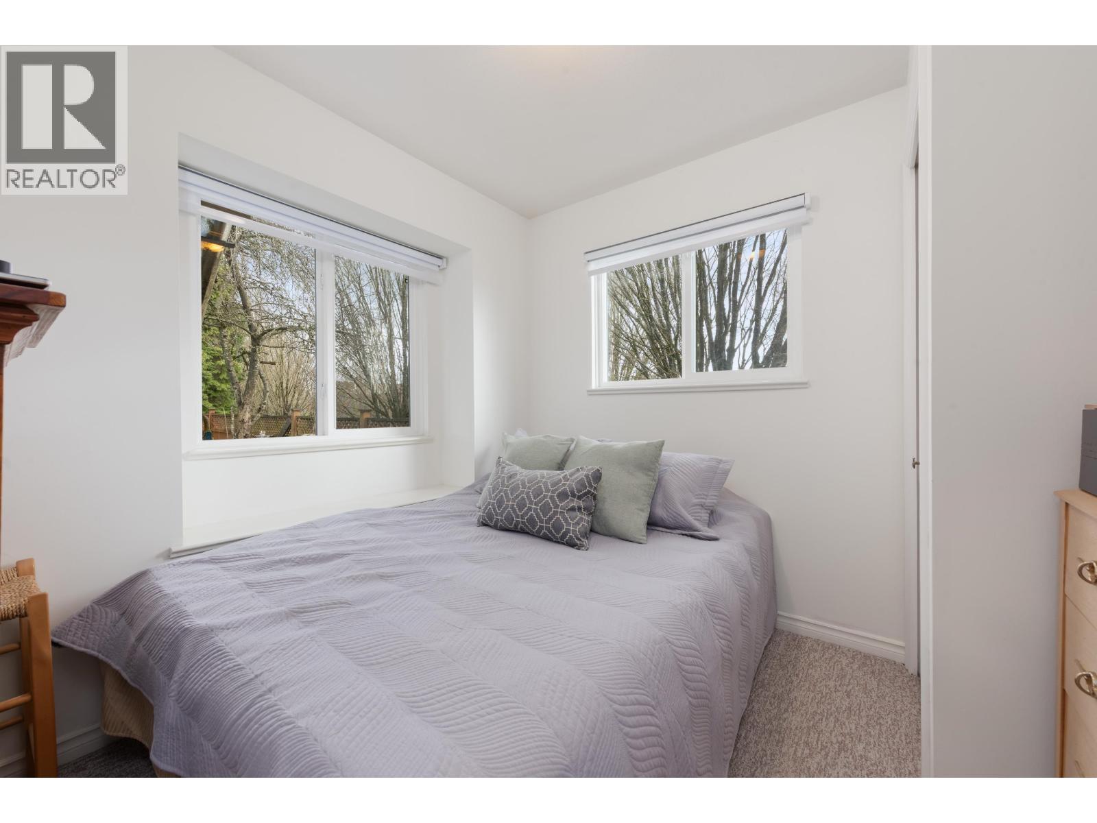 2423 E 4Th Avenue, Vancouver, BC - Indoor Photo Showing Bedroom
