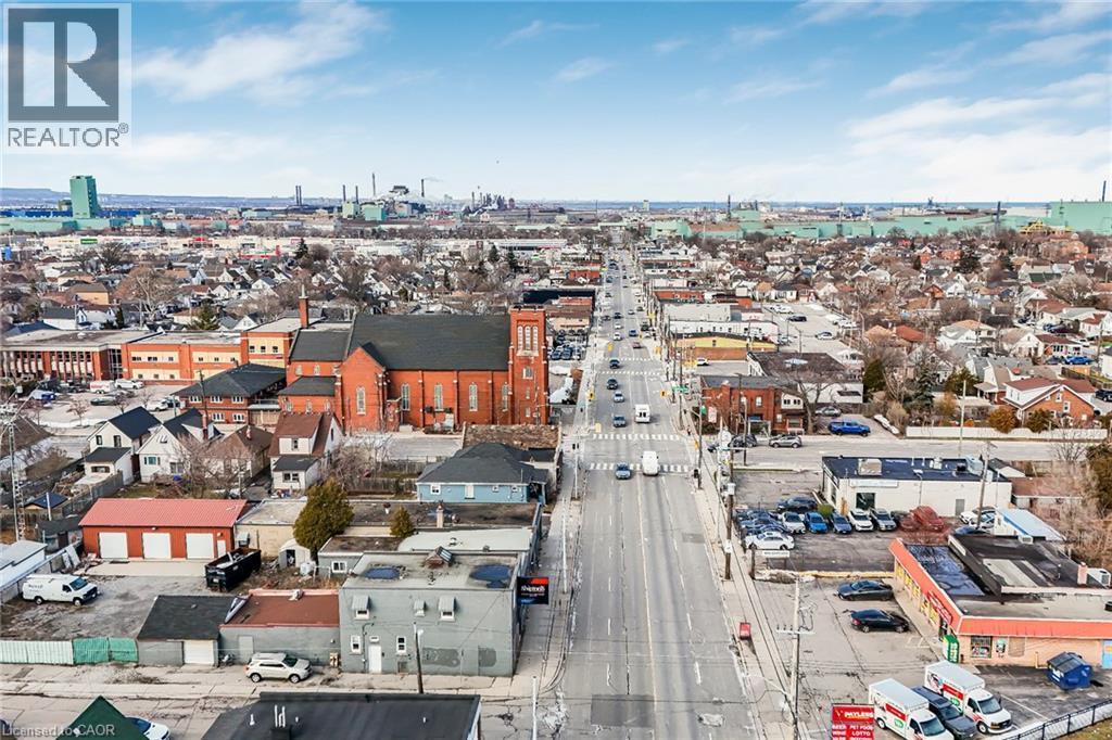 118 Cope Street, Hamilton, ON - Outdoor With View