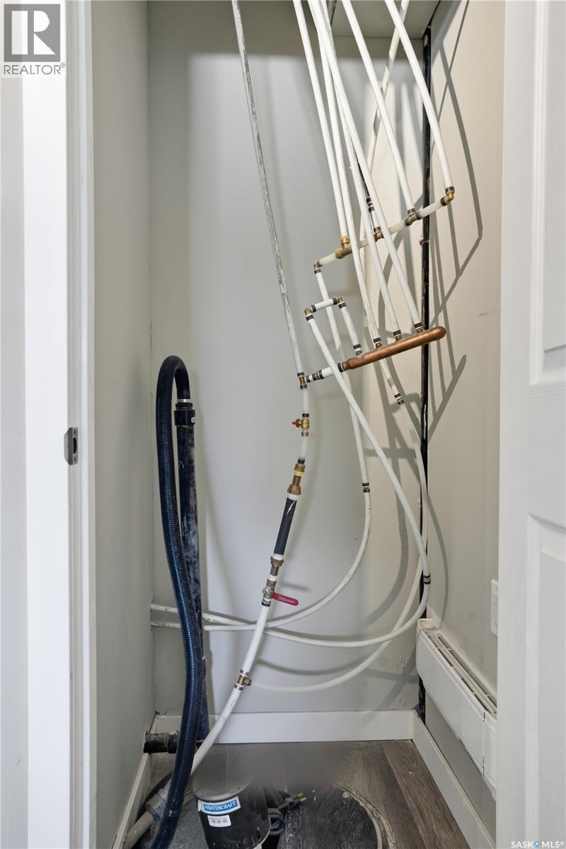 726 Cameron Street, Regina, SK - Indoor Photo Showing Other Room