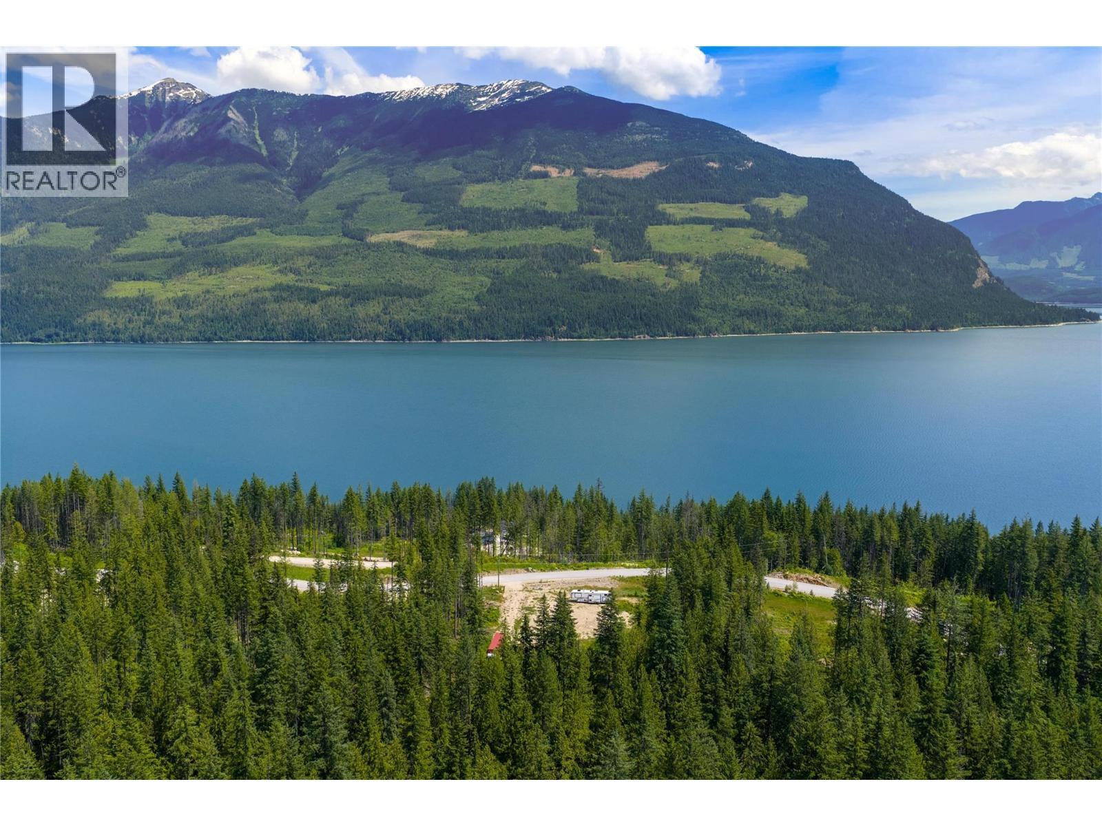 7974 Arrowhead Road, Revelstoke, BC