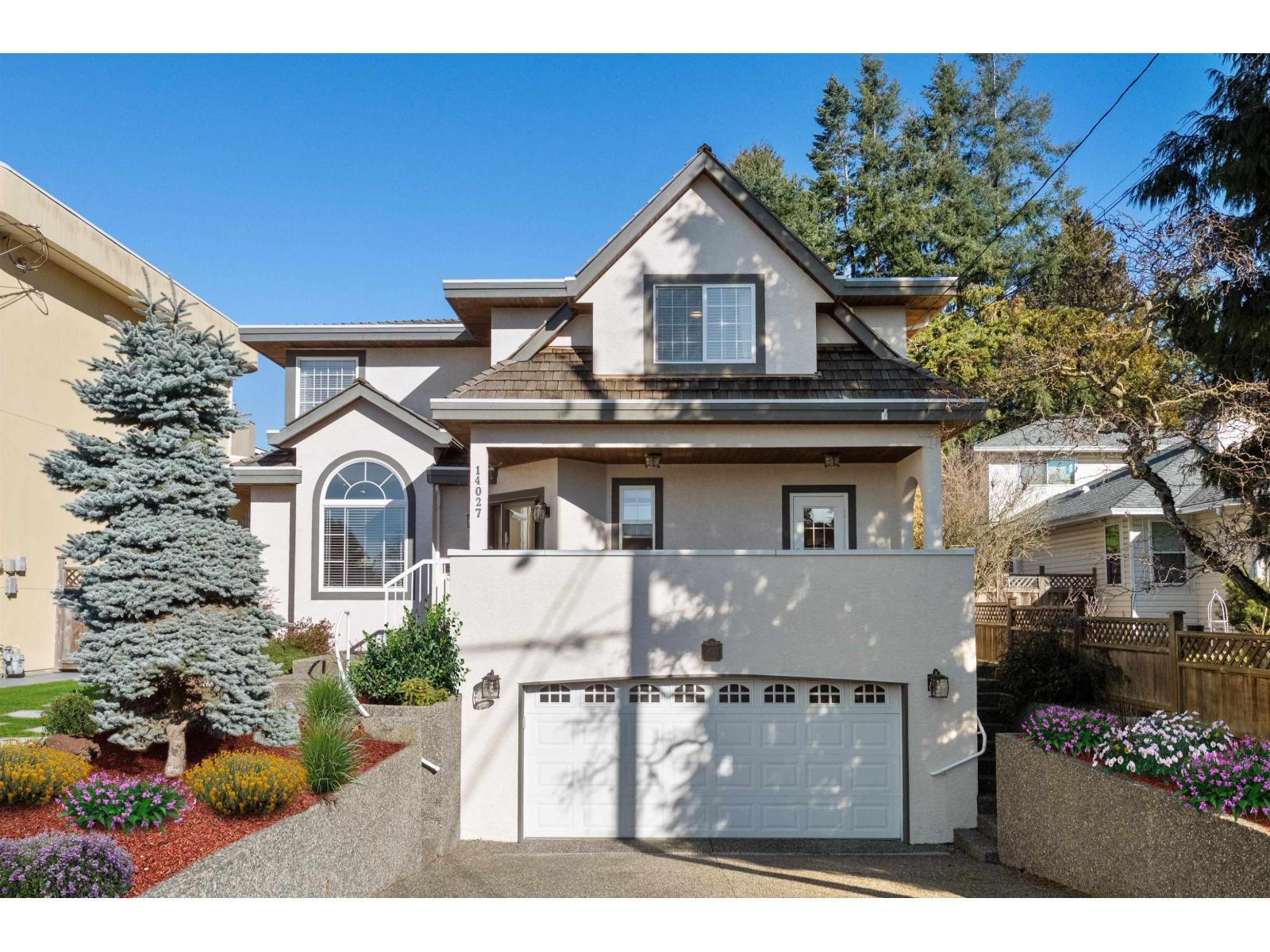 14027 Blackburn Avenue, White Rock, BC - Outdoor With Facade