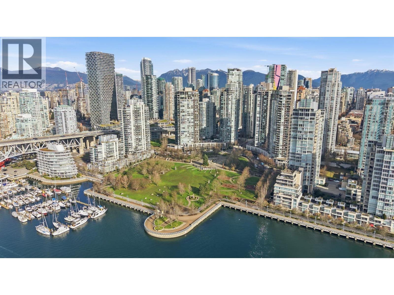 3206 1495 Richards Street, Vancouver, BC - Outdoor With Body Of Water With View