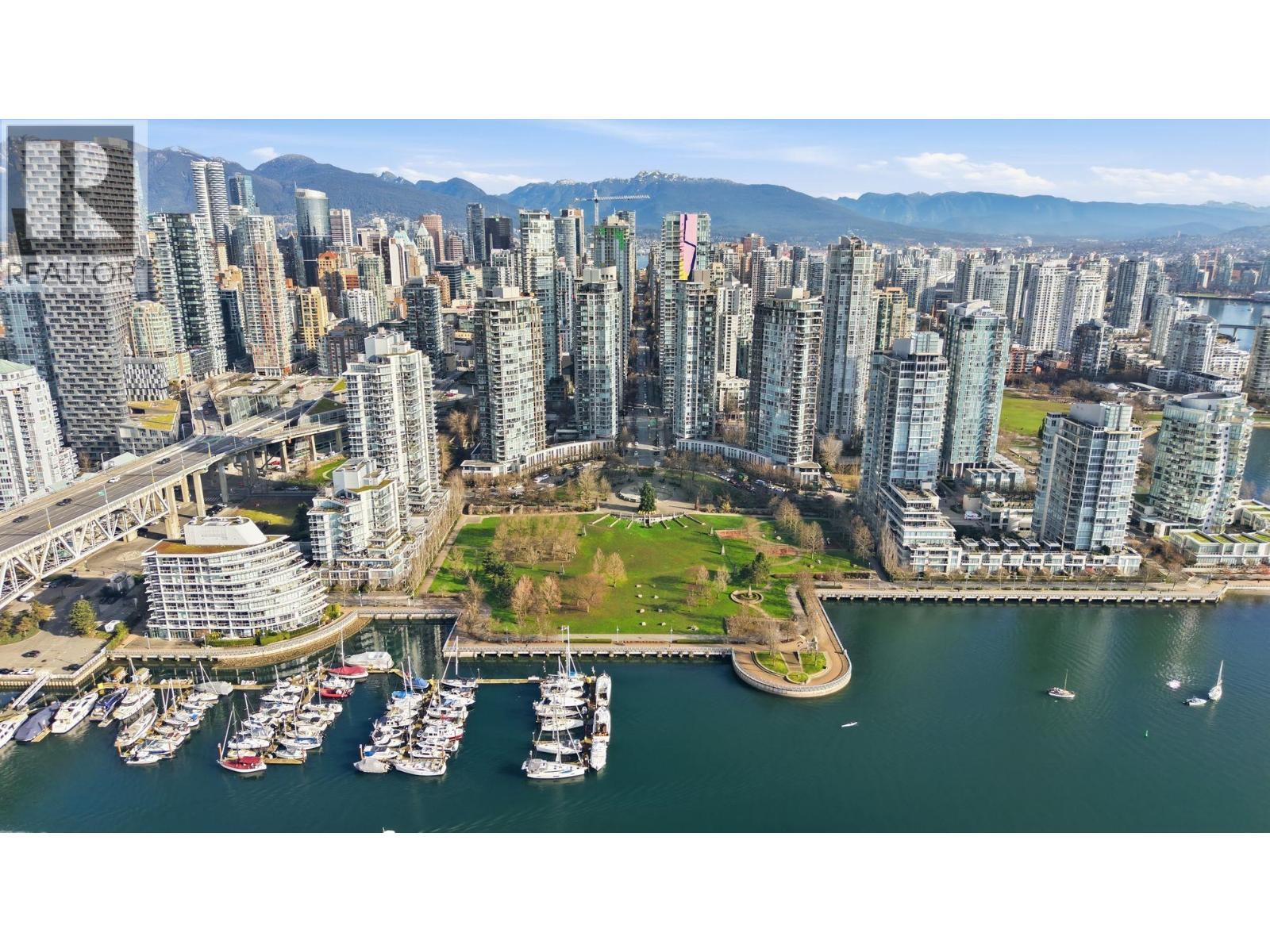 3206 1495 Richards Street, Vancouver, BC - Outdoor With Body Of Water With View