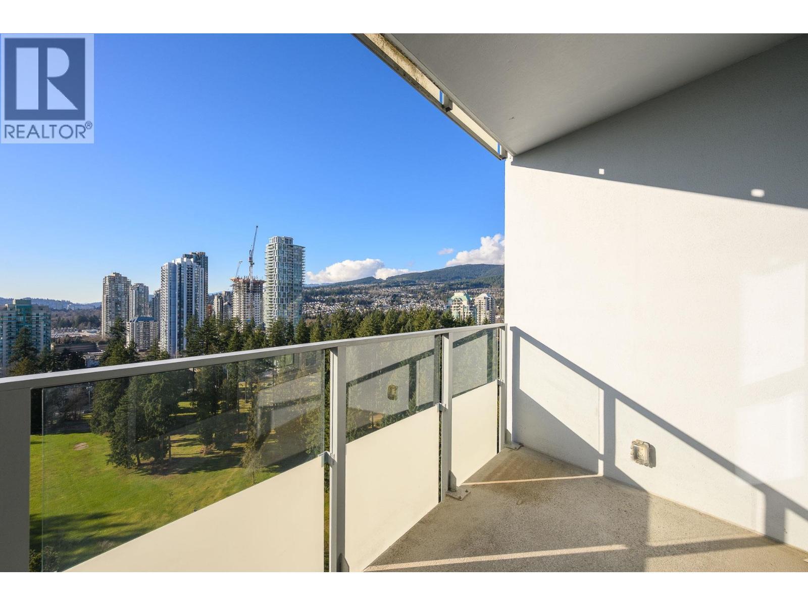 2307 3093 Windsor Gate, Coquitlam, BC - Outdoor With View With Exterior