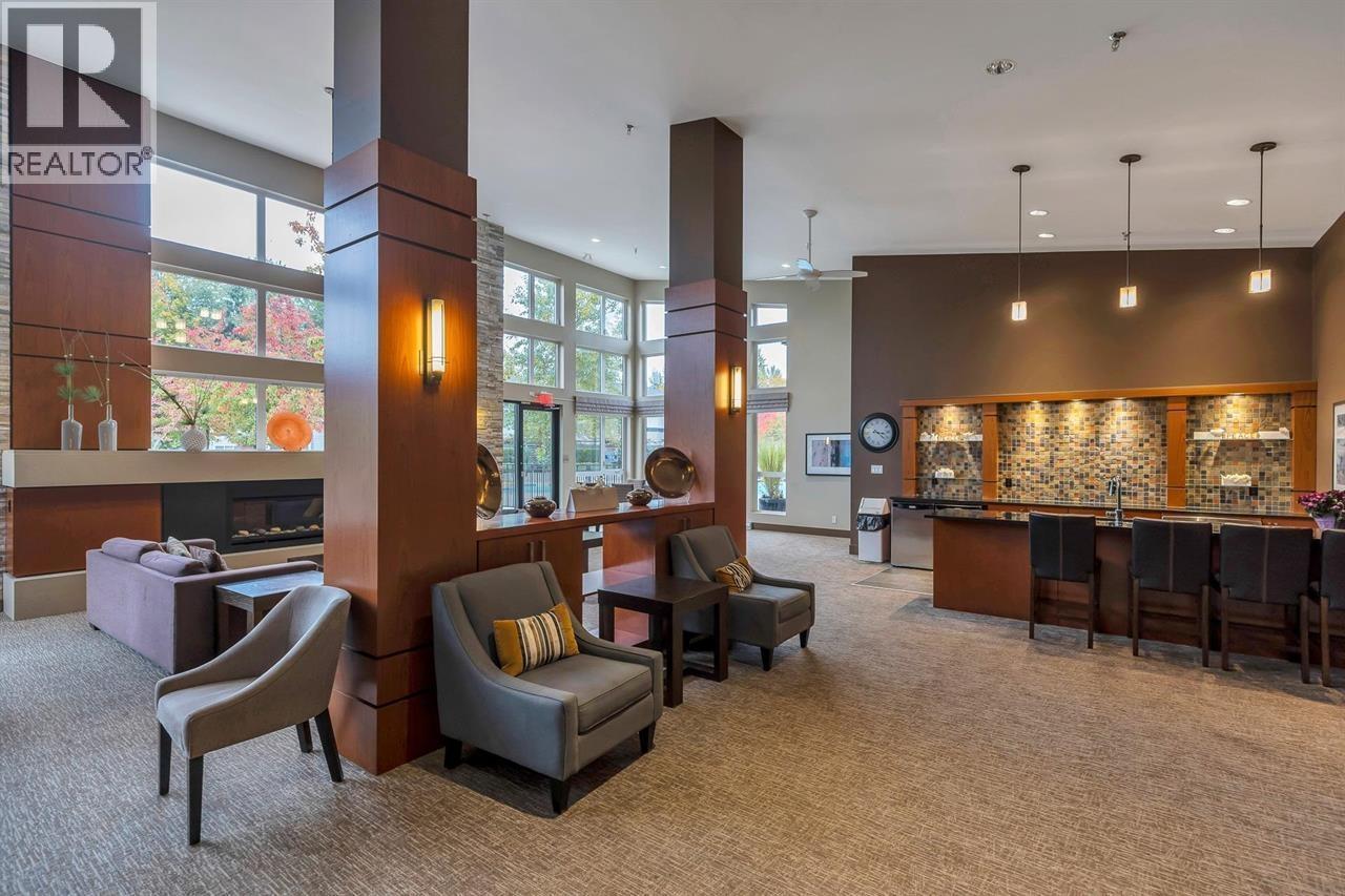 2307 3093 Windsor Gate, Coquitlam, BC - Indoor Photo Showing Other Room