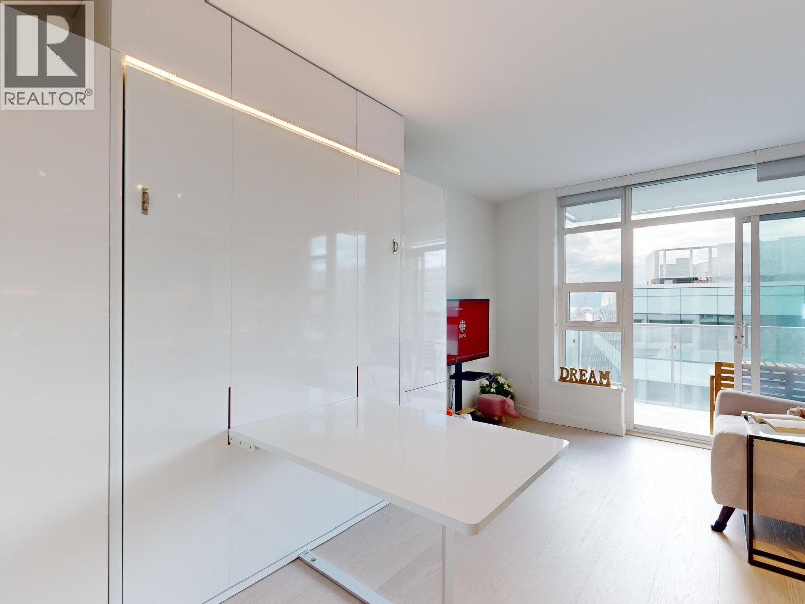 2103 1289 Hornby Street, Vancouver, BC - Indoor Photo Showing Other Room