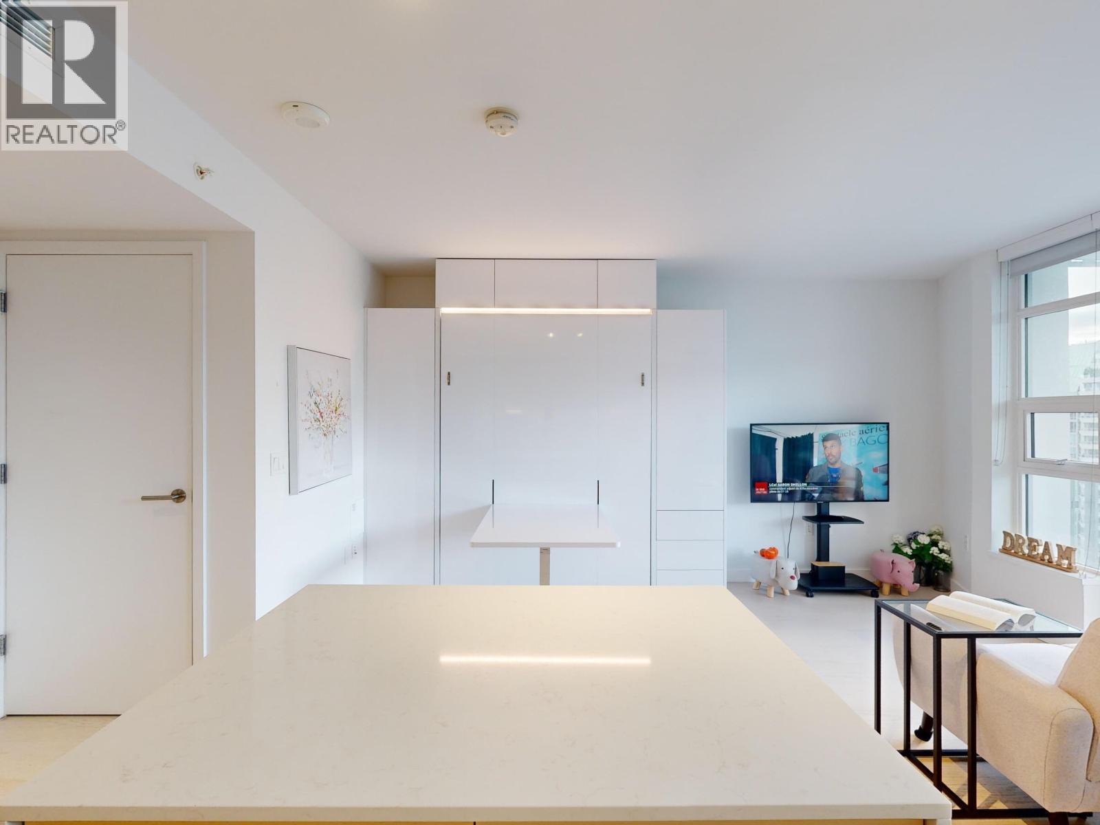 2103 1289 Hornby Street, Vancouver, BC - Indoor Photo Showing Other Room