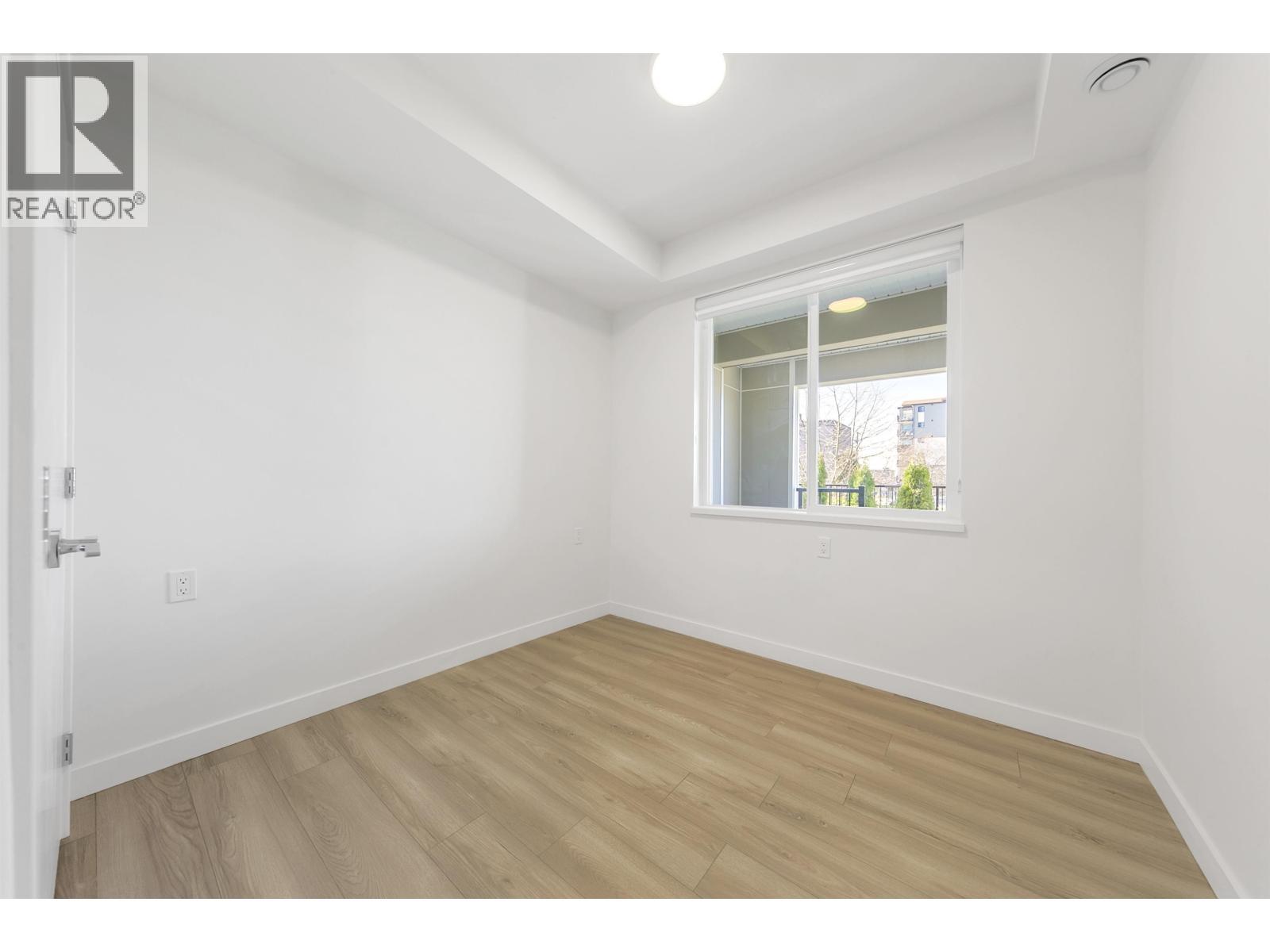 104 11913 Burnett Street, Maple Ridge, BC - Indoor Photo Showing Other Room