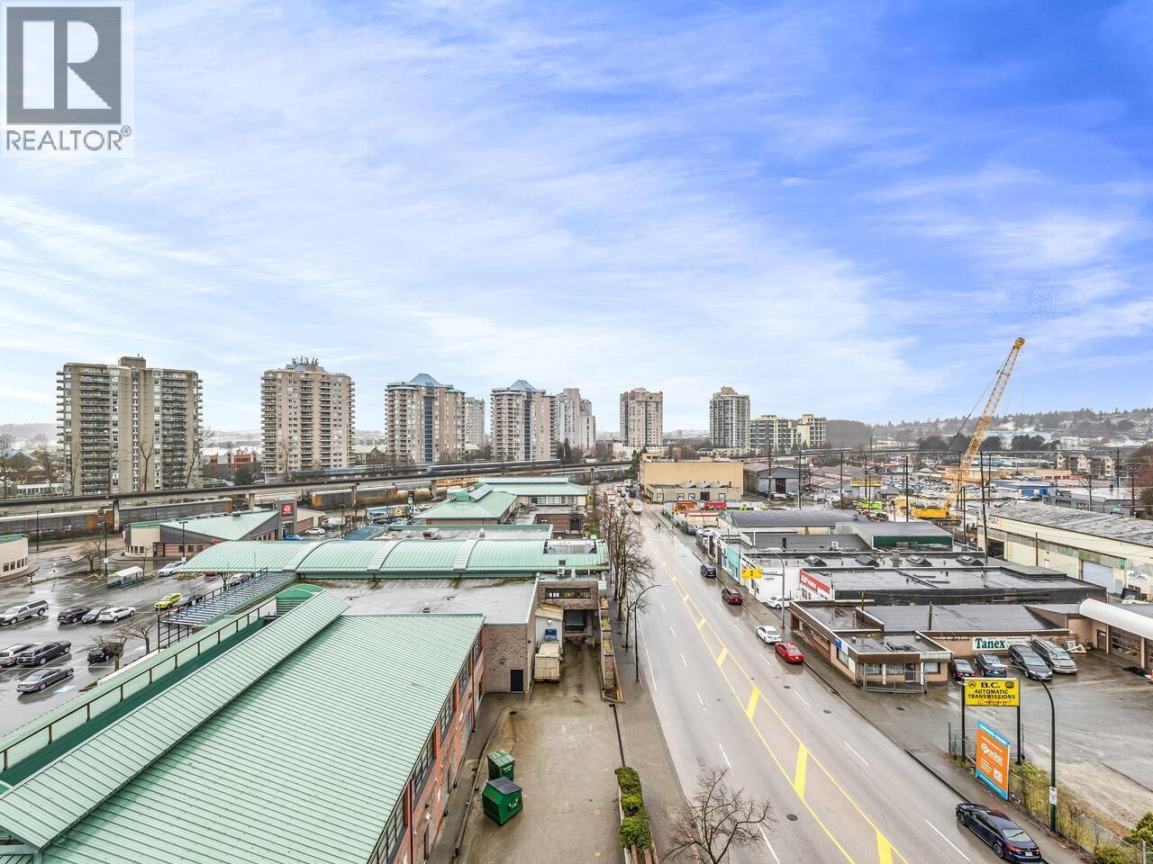 606 98 Tenth Street, New Westminster, BC - Outdoor With View