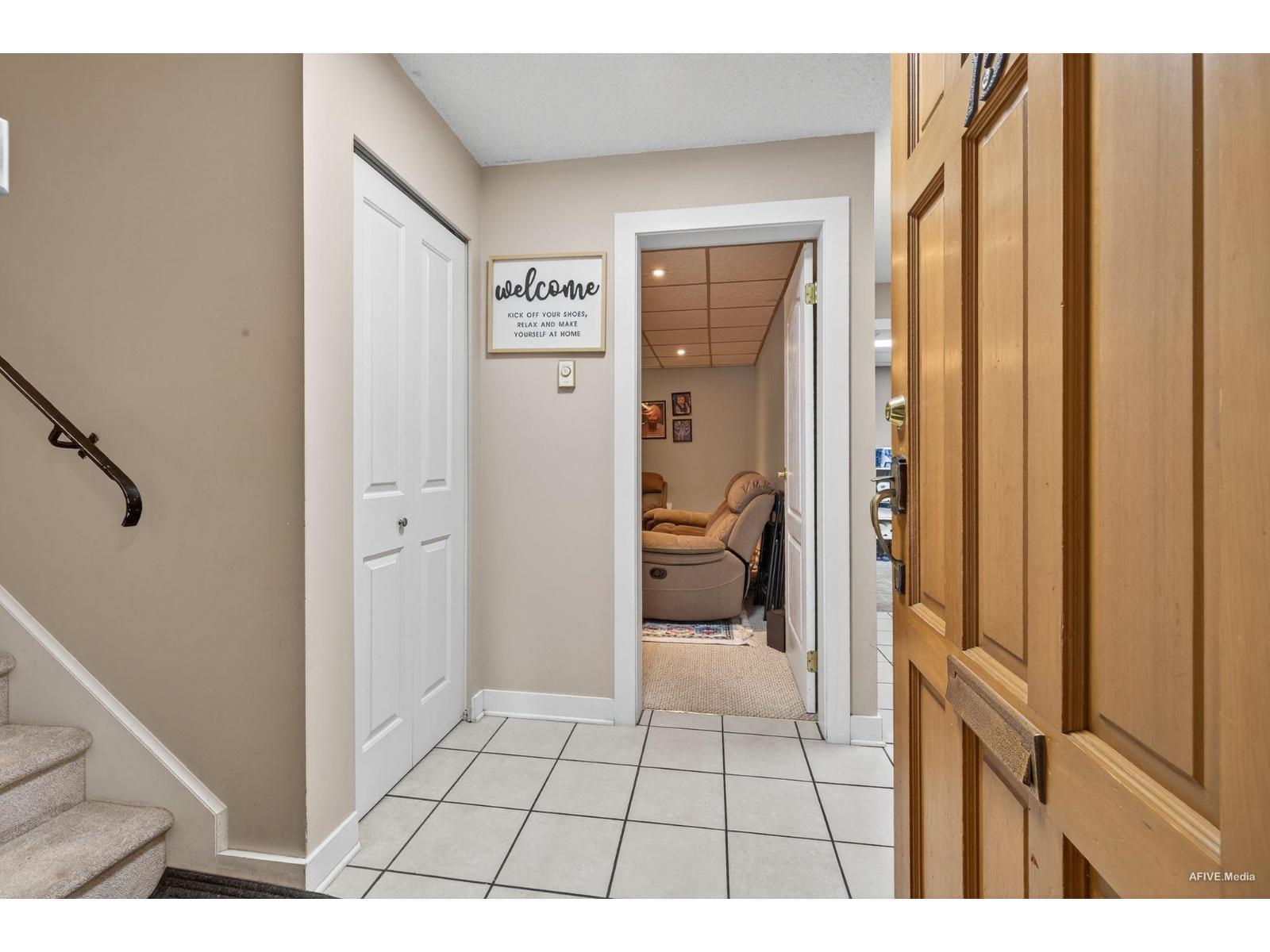 15 2998 Mouat Drive, Abbotsford, BC - Indoor Photo Showing Other Room