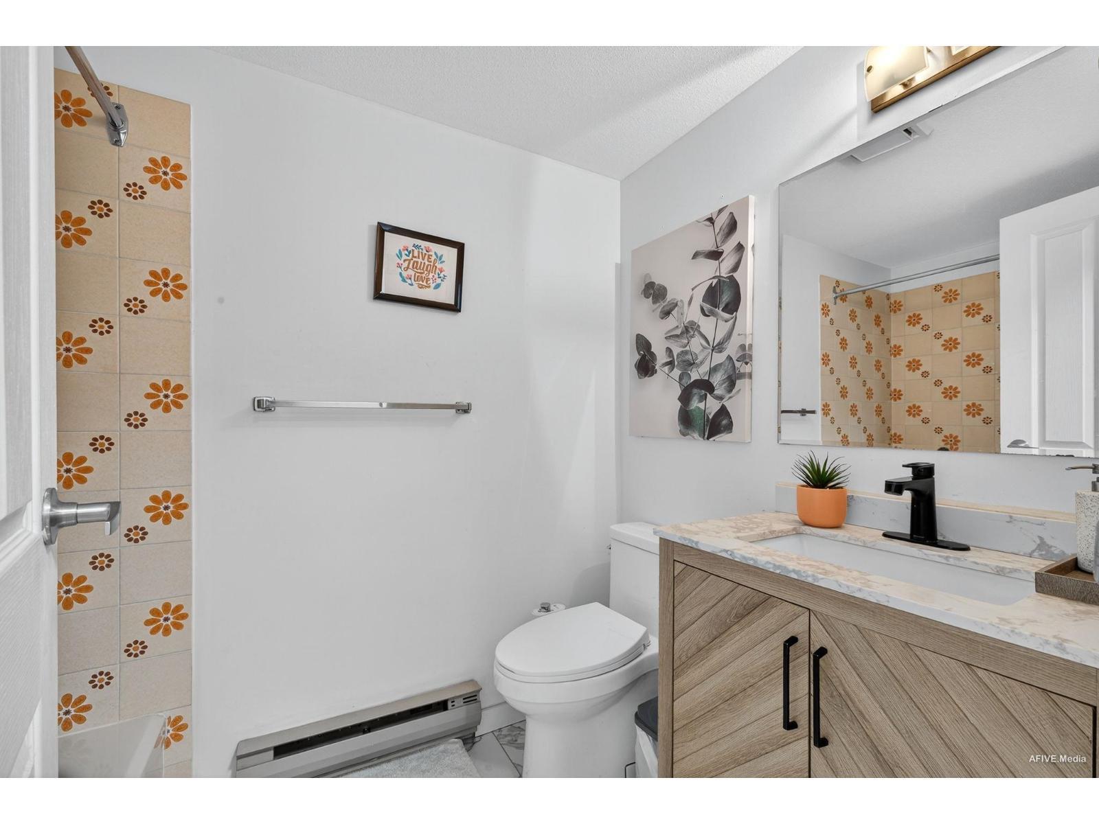 15 2998 Mouat Drive, Abbotsford, BC - Indoor Photo Showing Bathroom