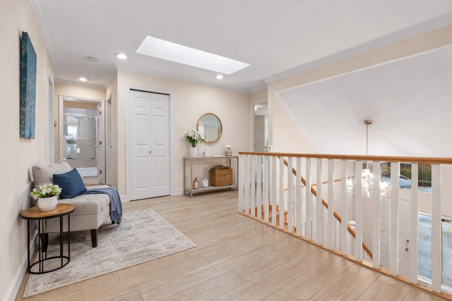 8004 Melburn Drive, Mission, BC - Indoor Photo Showing Other Room