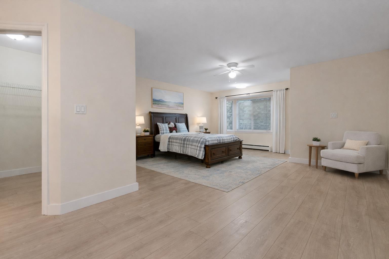 8004 Melburn Drive, Mission, BC - Indoor Photo Showing Bedroom