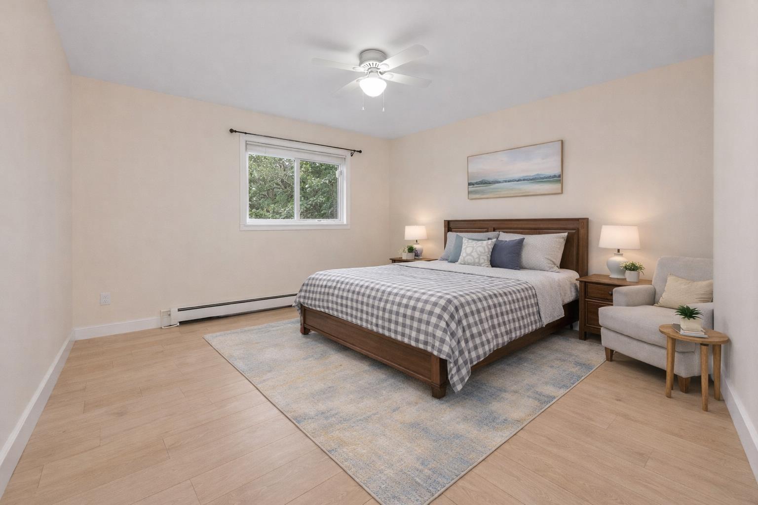 8004 Melburn Drive, Mission, BC - Indoor Photo Showing Bedroom
