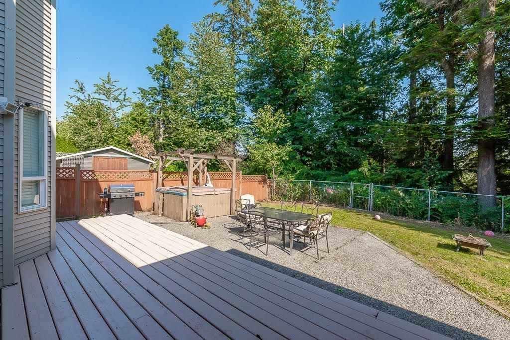 8004 Melburn Drive, Mission, BC - Outdoor With Deck Patio Veranda