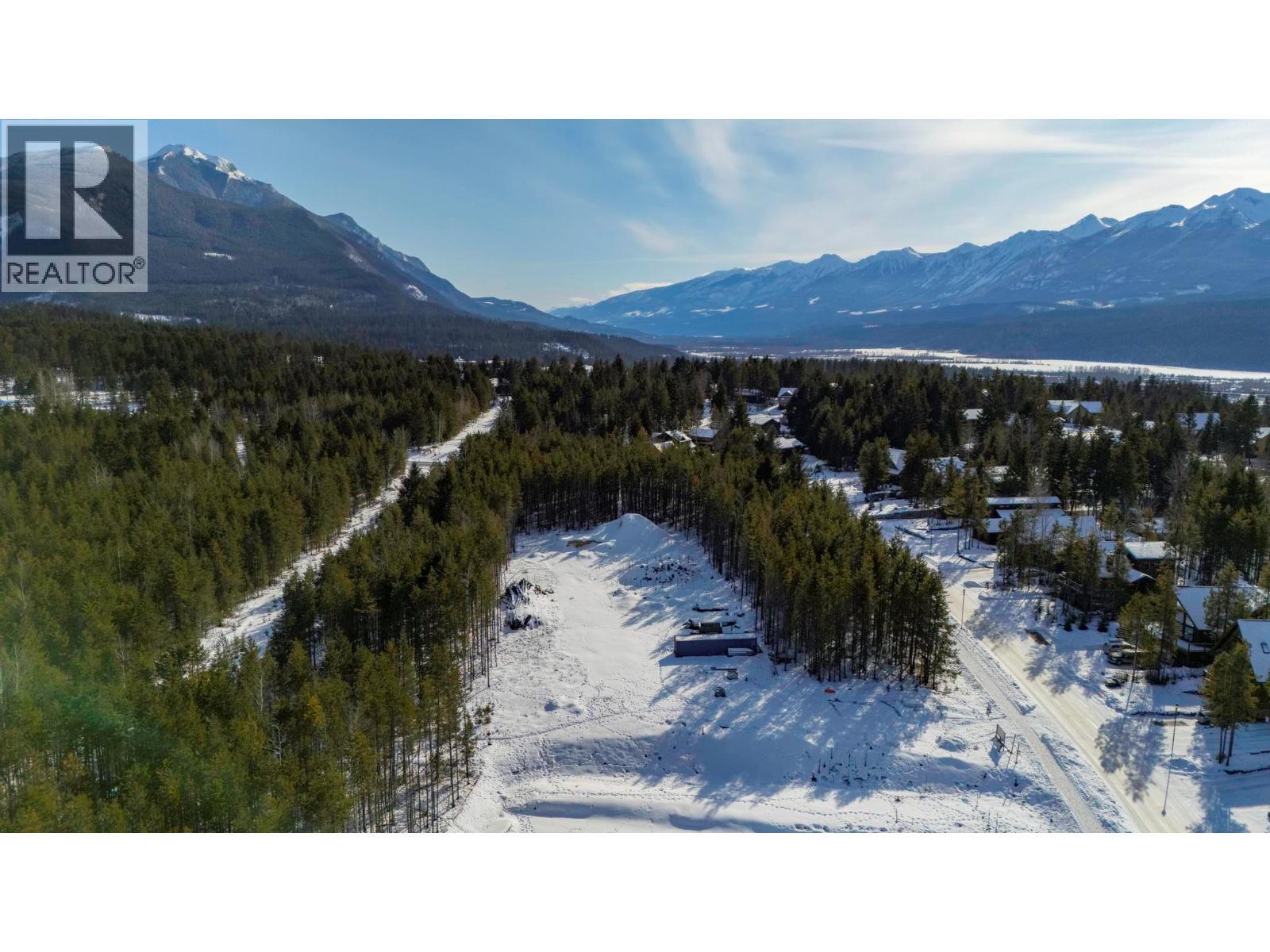 1424 Granite Drive, Golden, BC