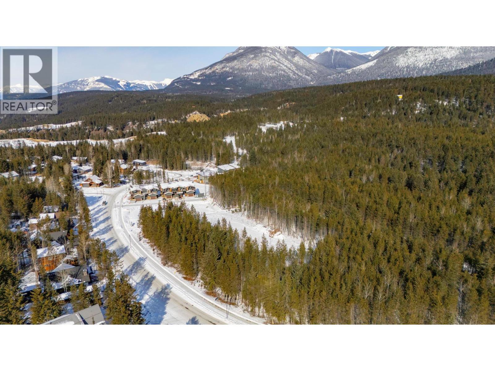 1424 Granite Drive, Golden, BC